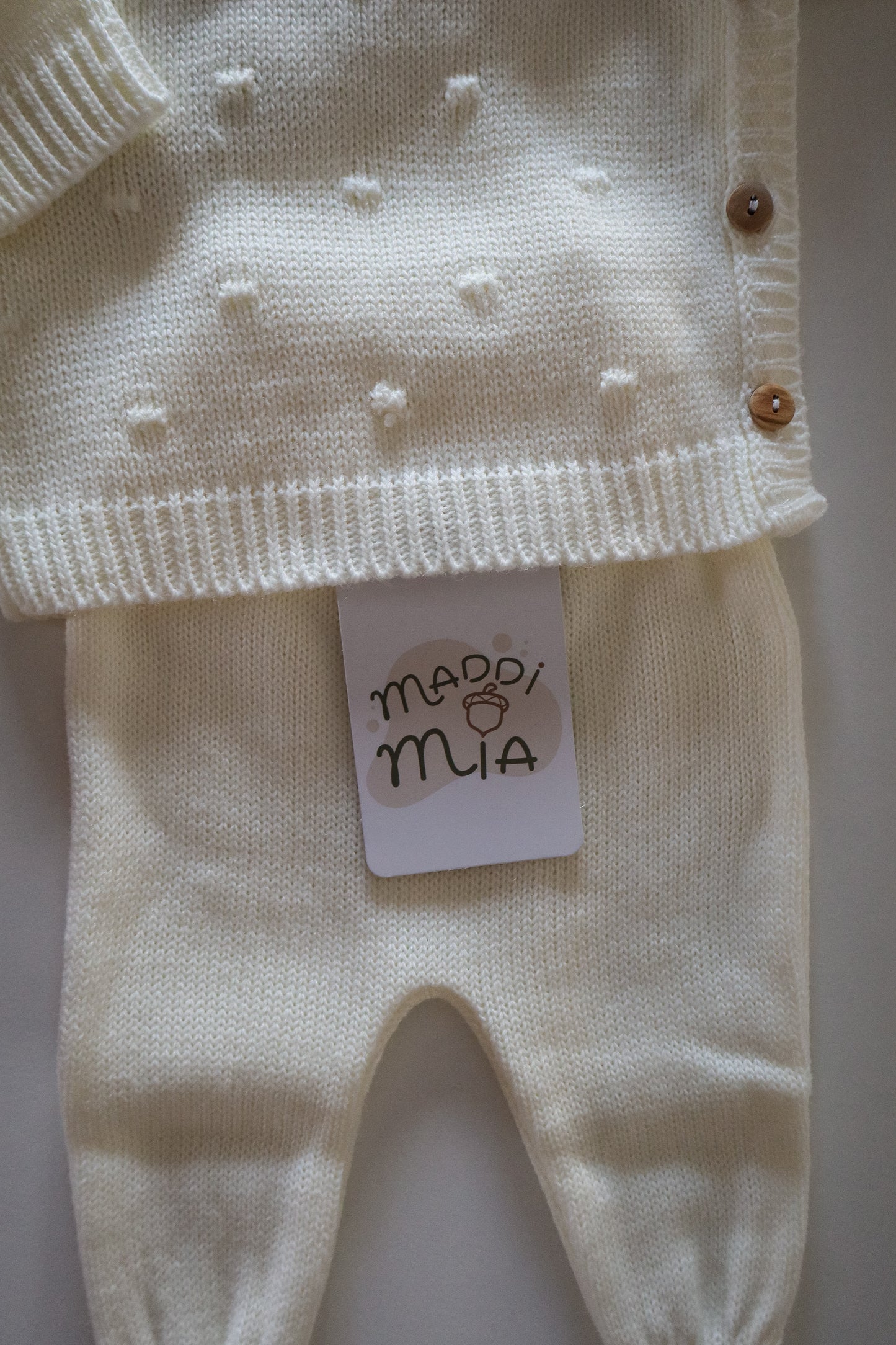 Conjunto saída do ninho branco